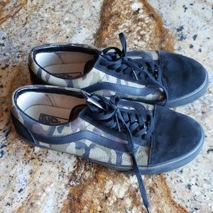 Men's woodland Camo Vans Old Skool sz 11.5